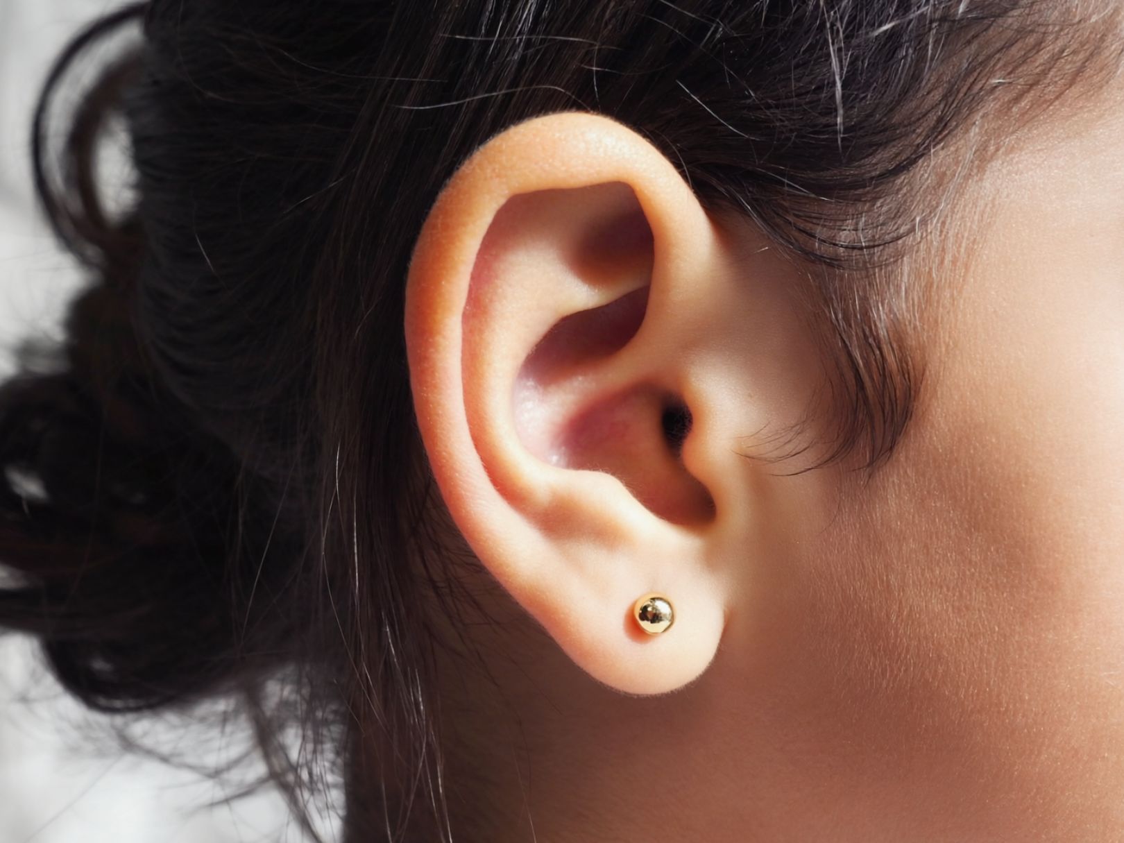 Your Child’s Early Earrings: Why Material Choice Matters More Than You Think